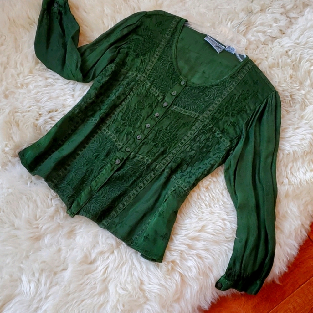 Embroidered green long sleeved blouse